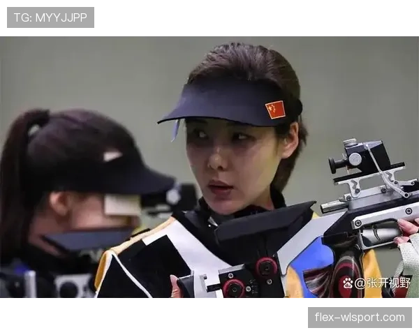 杜丽家里那个奢侈小院子,平时赛场上那么拼,人家周末简直像皇家乐福逛街一样自在 杜丽家里那个奢侈小院子,平时赛场上那么拼,人家周末简直像皇家乐福逛街一样自在